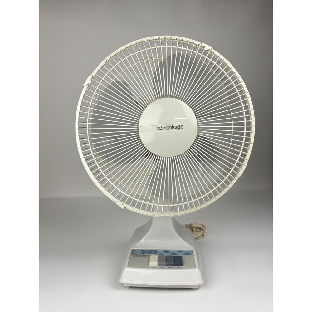 Vintage Advantage 12" Desk Fan 3 Speed Oscillating White Fan Guard Metal 12C-185